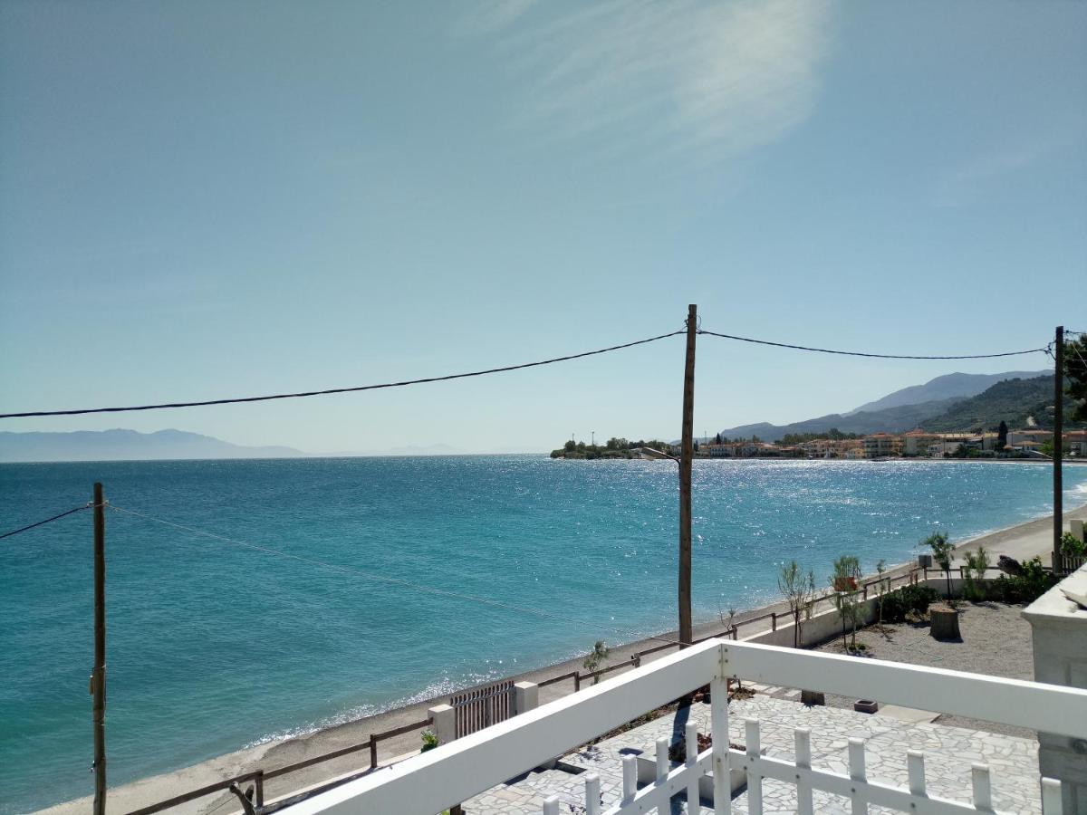 Balcony To Waves Apartment Aigeira Luaran gambar